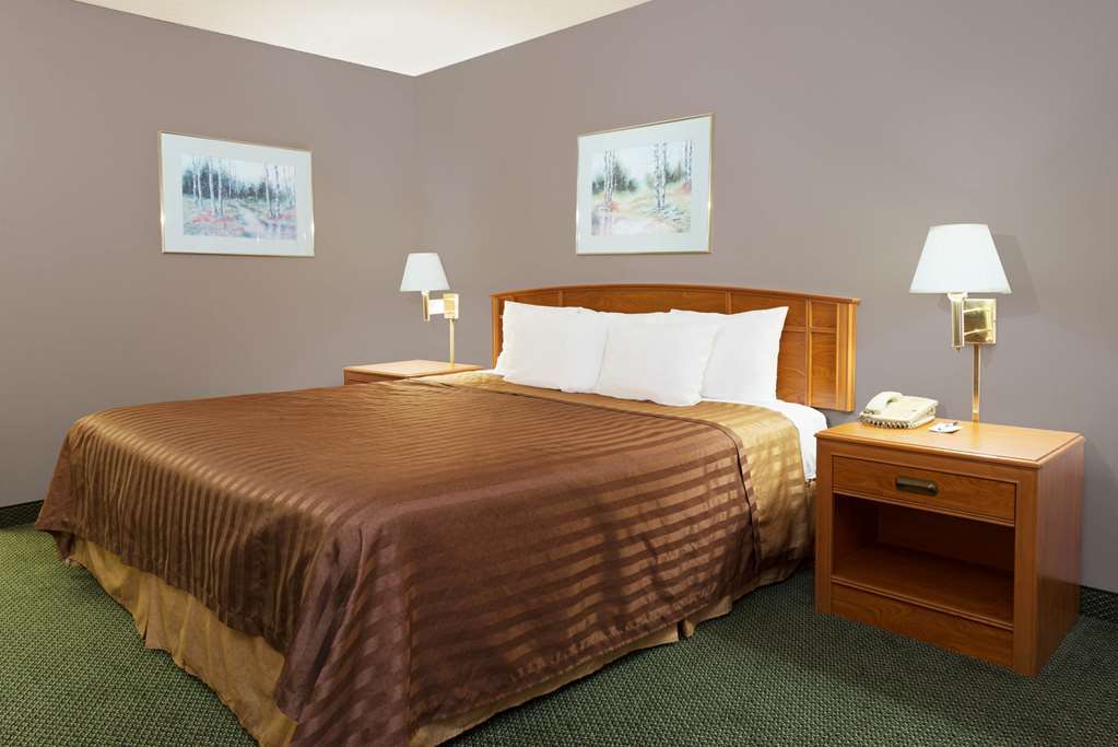 Travelodge Six Flags/Gray Summit Villa Ridge Room photo